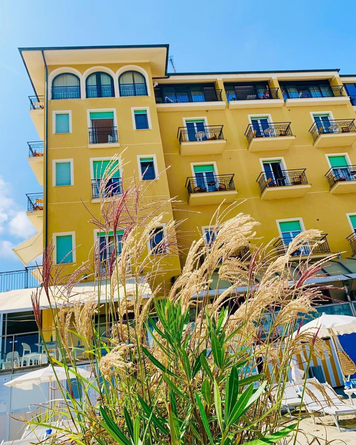 Jasmin Hotel