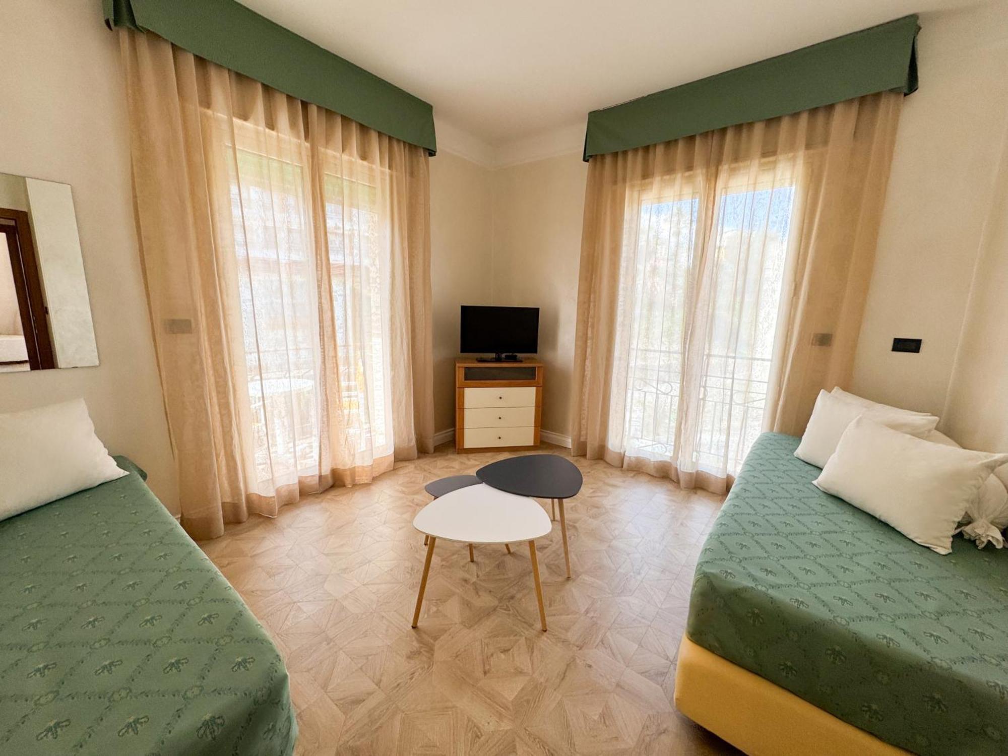 Jasmin Hotel